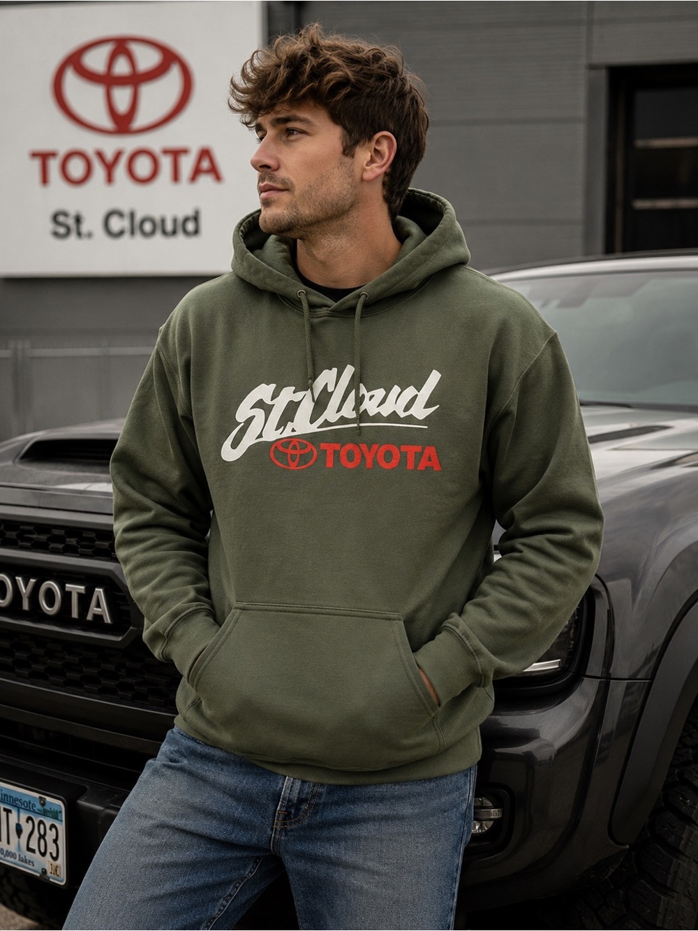 St Cloud Toyota Enthusiasts Minnesota Car Culture Pullover Hoodie Size M - Picture 1 of 8